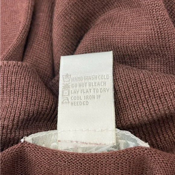 D. Terrell Silk Blend Twinset Geometric Retro Cardigan & Sleeveless Blouse Small - Picture 14 of 16